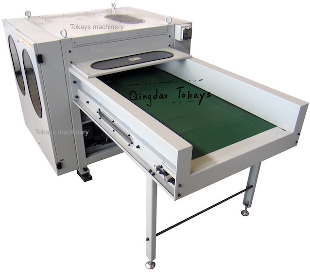 Polyester fiber opening machine